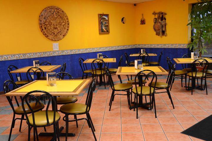 Super Burrito Aguascalientes | restaurant | 18 S Locust St, Manteno, IL 60950, USA | 8154682010 OR +1 815-468-2010