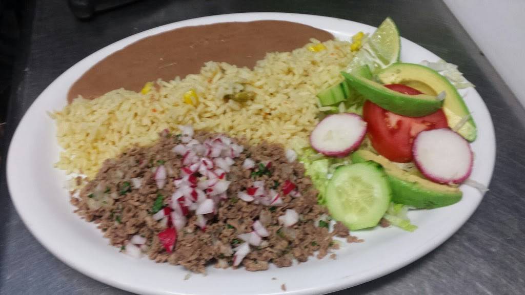 La Bahia | restaurant | 8414 Topanga Canyon Blvd, Canoga Park, CA 91304, USA | 8187040256 OR +1 818-704-0256