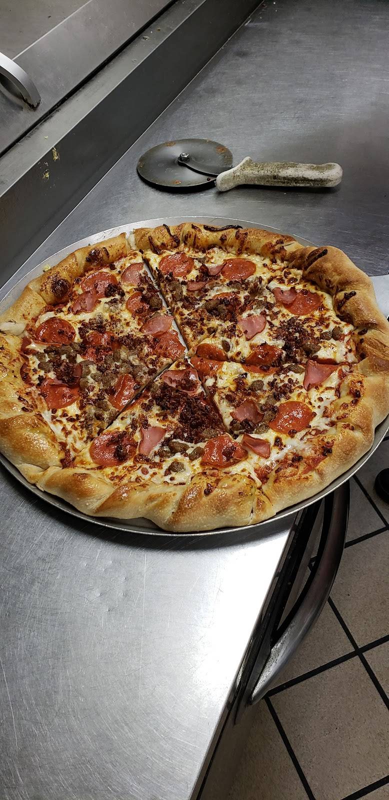 Huddle House | meal takeaway | 2250 N Ohio St, Salina, KS 67401, USA | 7858251648 OR +1 785-825-1648