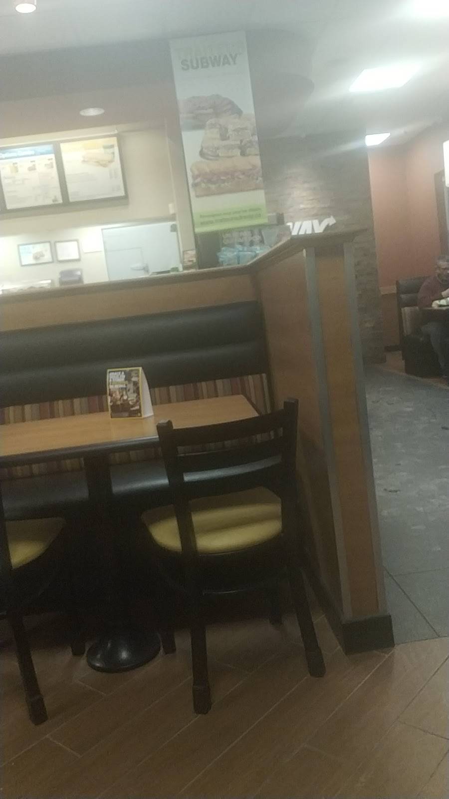 Subway | restaurant | 4 Chemin de Fairfax, Stanstead, QC J0B 3E0, Canada | 8198762110 OR +1 819-876-2110