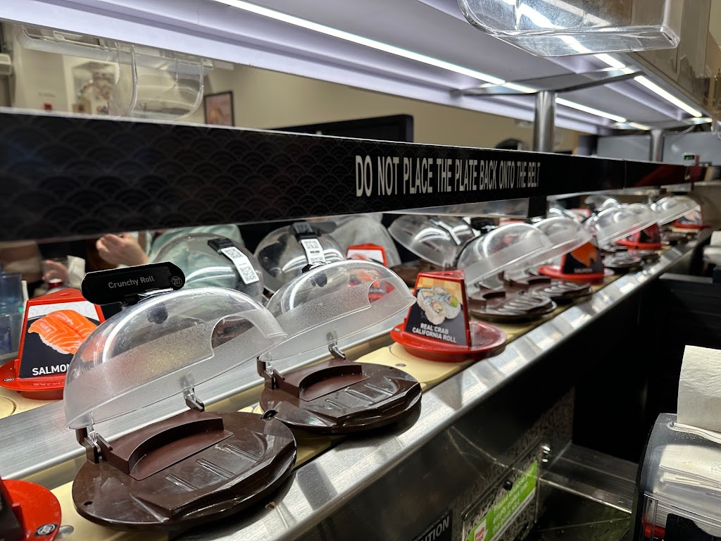 Kura Revolving Sushi Bar | restaurant | 1 Worcester Rd, Framingham, MA 01701, USA | 7742237331 OR +1 774-223-7331