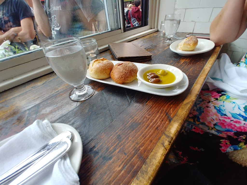 Pomodoro | restaurant | 351 Hanover St, Boston, MA 02113, USA | 6173674348 OR +1 617-367-4348