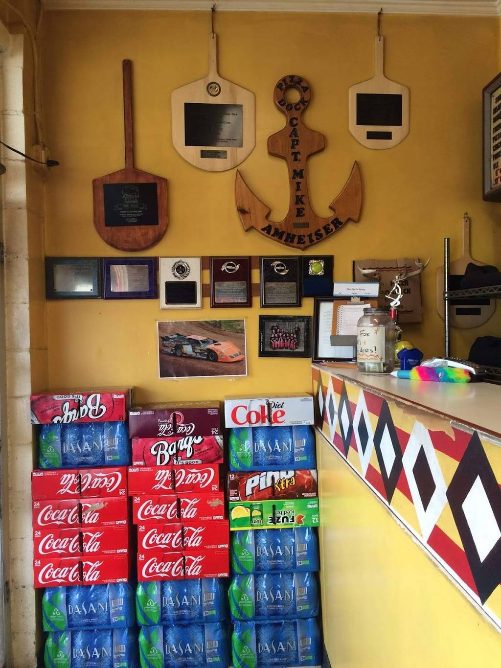 Pizza Dock | restaurant | 92 S Main St, Fredericktown, OH 43019, USA | 7406941555 OR +1 740-694-1555