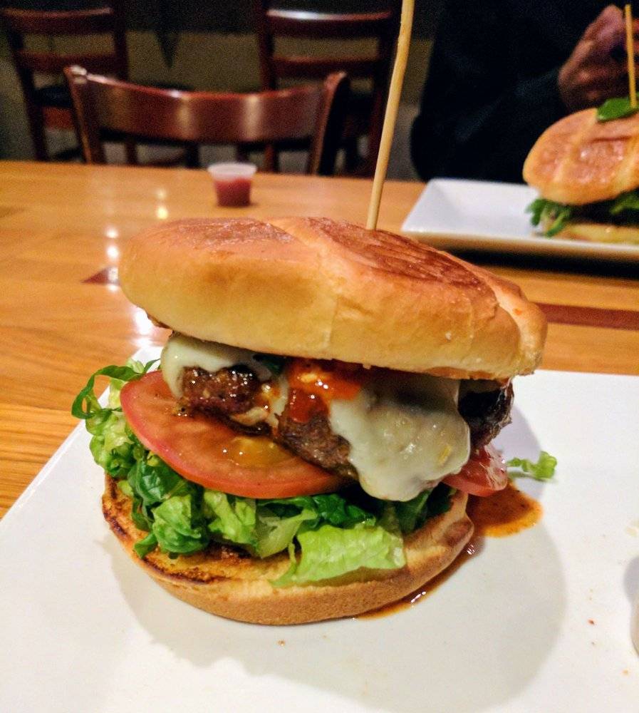 Bauers 66 1/2 | restaurant | 1700 McHenry Ave 66 1/2, Modesto, CA 95350, USA | 2099851199 OR +1 209-985-1199