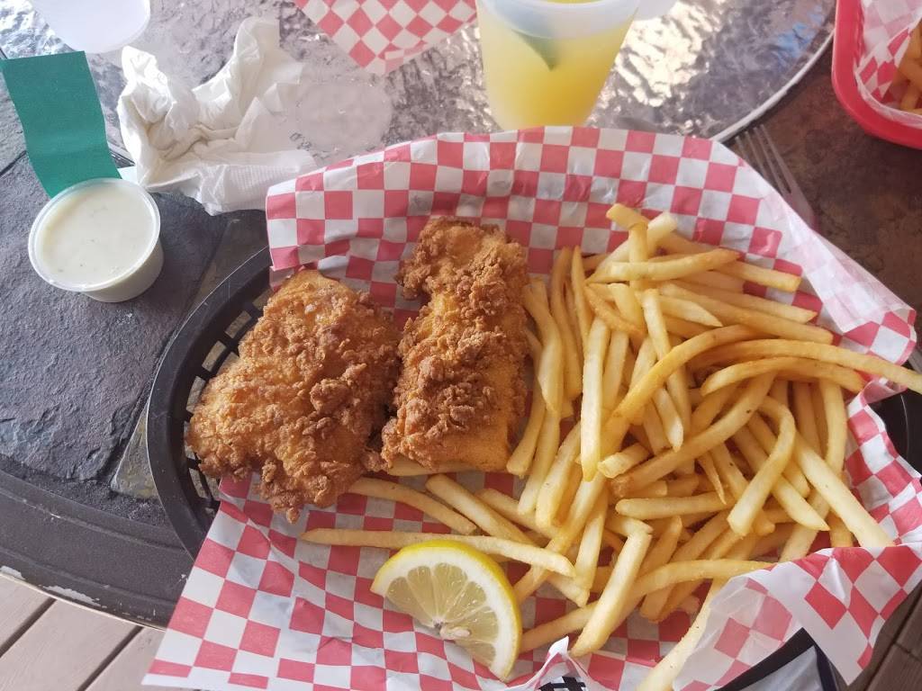 At The Deck | restaurant | 1 Waites Wharf, Newport, RI 02840, USA | 4018463600 OR +1 401-846-3600