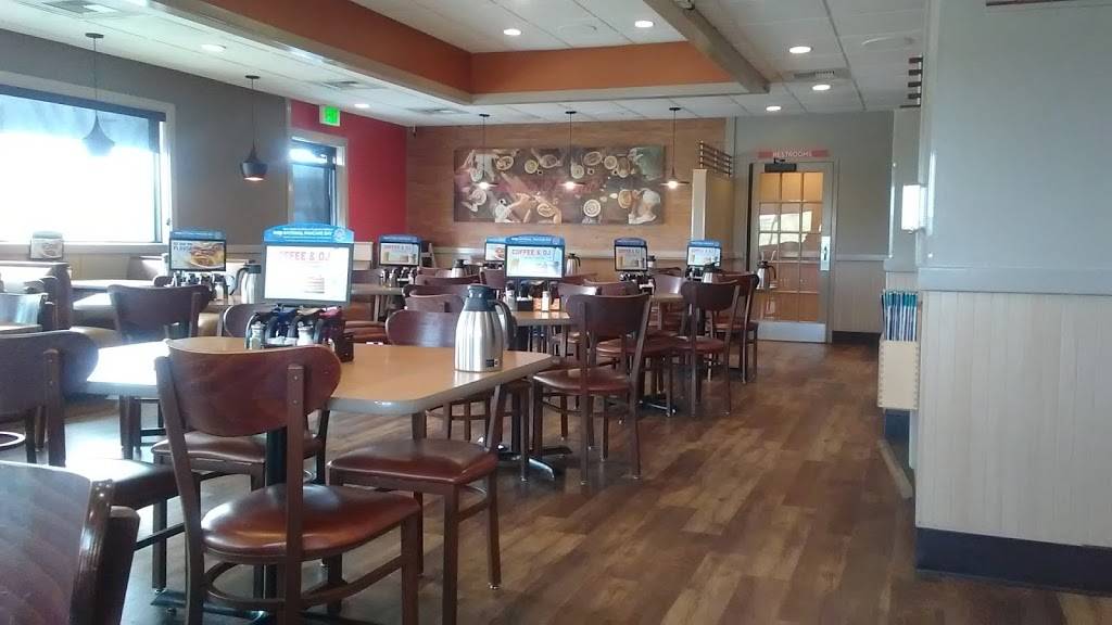 IHOP | bakery | 111 S, I-45, Ennis, TX 75119, USA | 9728780692 OR +1 972-878-0692