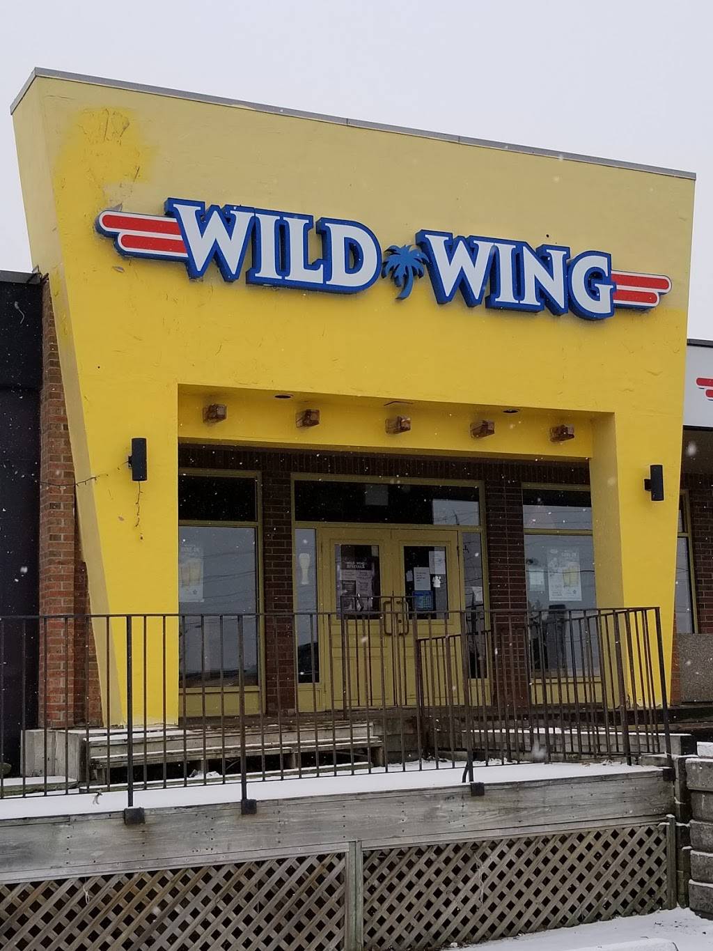 Wild Wing | restaurant | 340, 3 Eagle St W #3, Newmarket, ON L3Y 7M9, Canada | 9058365454 OR +1 905-836-5454