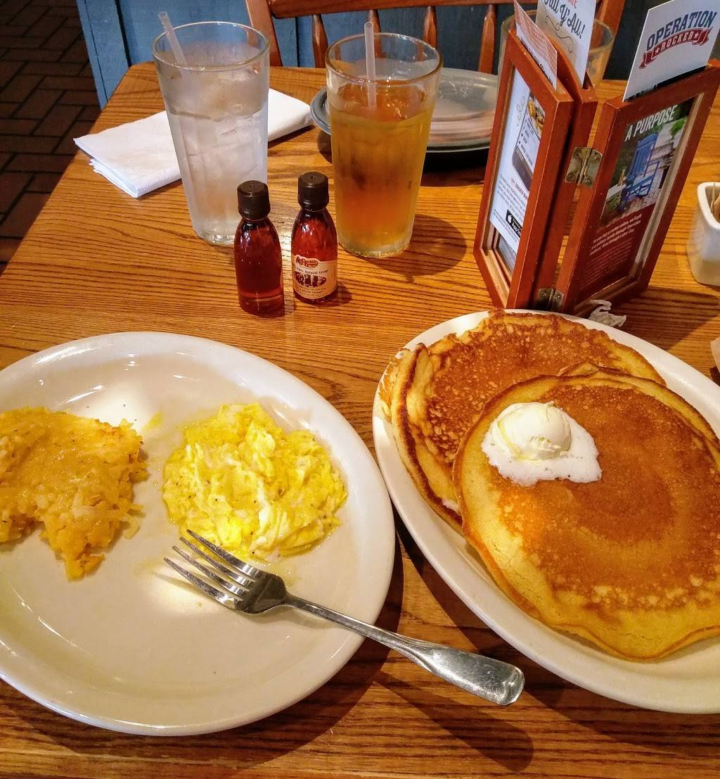 Cracker Barrel Old Country Store | restaurant | 10915 New Halls Ferry Road, Ferguson, MO 63136, USA | 3148687080 OR +1 314-868-7080