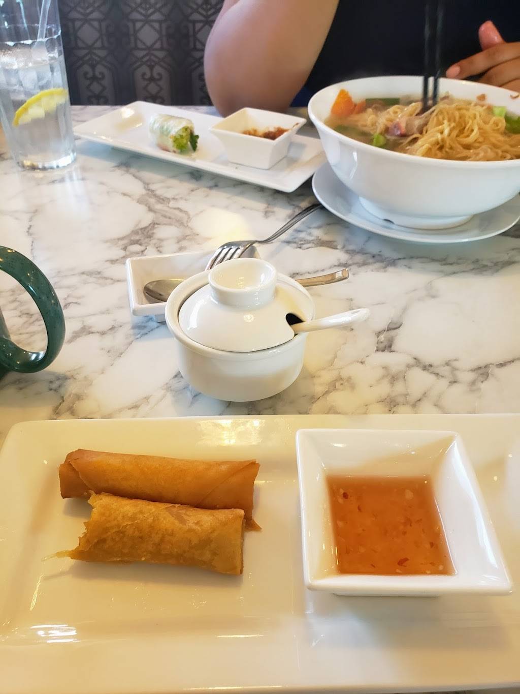 Pho Street | restaurant | 4304 14th St W, Bradenton, FL 34205, USA | 9412422338 OR +1 941-242-2338