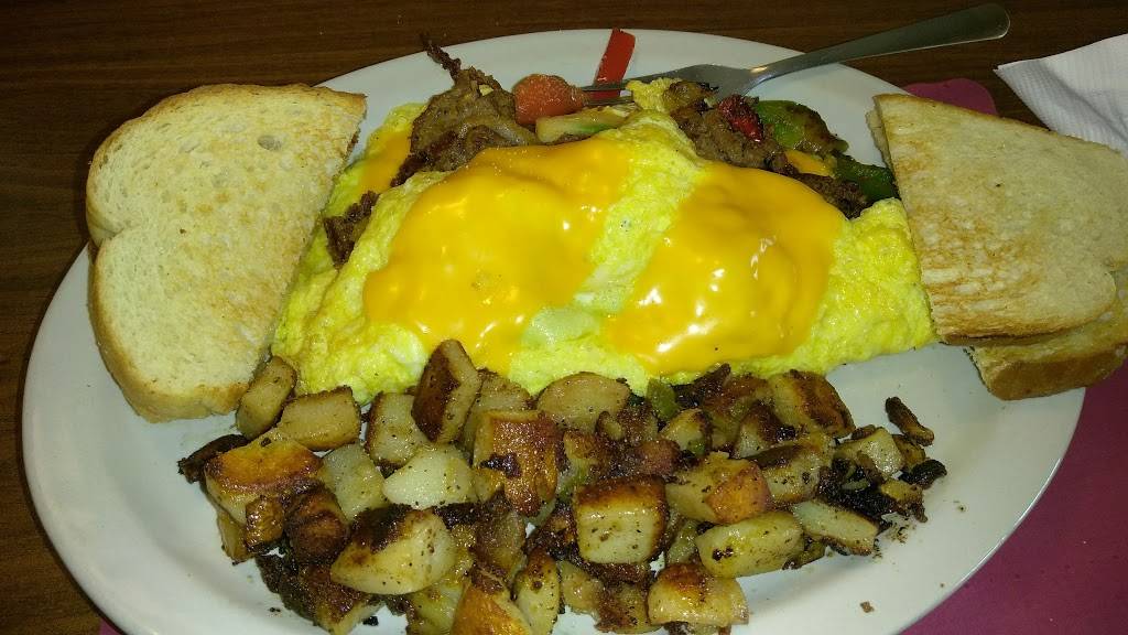 Charlies Cafe | meal takeaway | 790 Mullet Rd, Cape Canaveral, FL 32920, USA | 3214998050 OR +1 321-499-8050