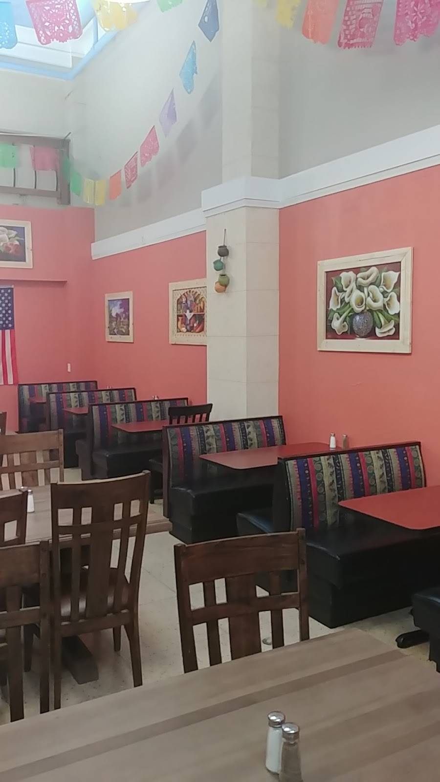 Los Chicos | restaurant | 200 S Elm St, Greensboro, NC 27401, USA | 3362569637 OR +1 336-256-9637