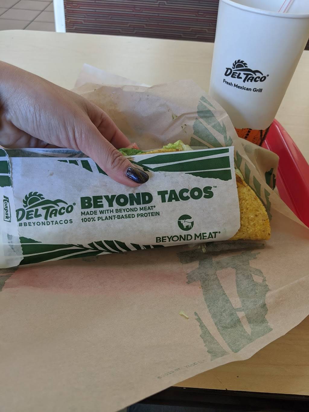 Del Taco | meal takeaway | 1155 B St, San Diego, CA 92101, USA | 6192398226 OR +1 619-239-8226