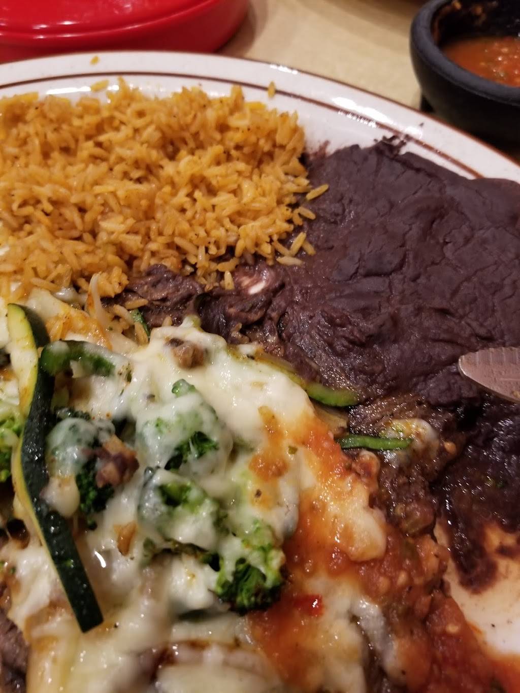 Hacienda Real Mexican Grill & Cantina | restaurant | 11605 S Fry Rd #101, Fulshear, TX 77441, USA | 3467078196 OR +1 346-707-8196