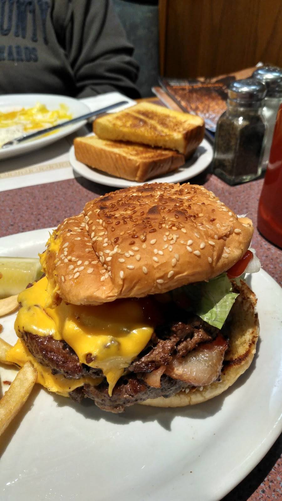 Pegasus Restaurant | restaurant | 7727 W Greenfield Ave, Milwaukee, WI 53214, USA | 4147744828 OR +1 414-774-4828