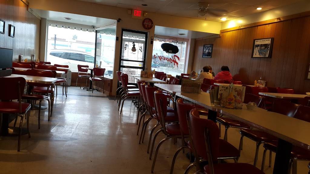 Hoveys Diner | restaurant | 412 E Main St, Olney, IL 62450, USA | 6183954683 OR +1 618-395-4683