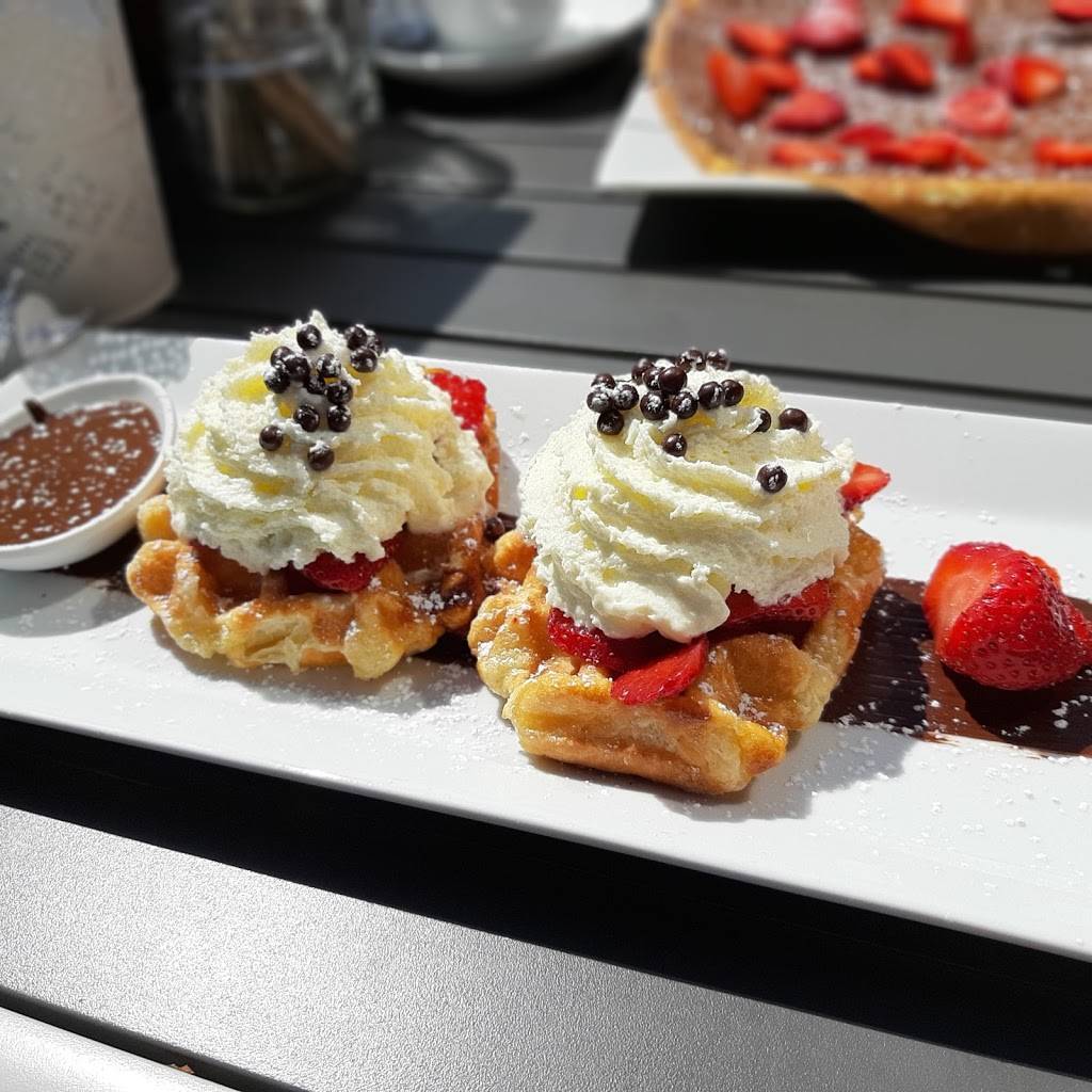 Juliette & Chocolat | restaurant | 5549 Av de Monkland, Montréal, QC H4A 1C8, Canada | 5145437212 OR +1 514-543-7212