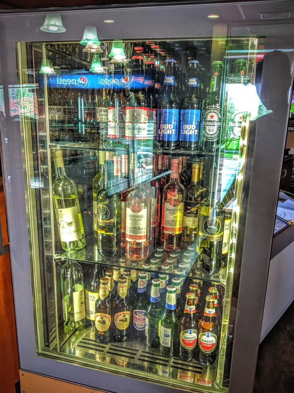 Giacomos | restaurant | 1 Spackenkill Rd, Poughkeepsie, NY 12603, USA | 8454625555 OR +1 845-462-5555