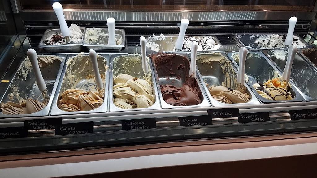 Sneakers American Grill | restaurant | 650 Laurel St, San Carlos, CA 94070, USA | 6508020177 OR +1 650-802-0177