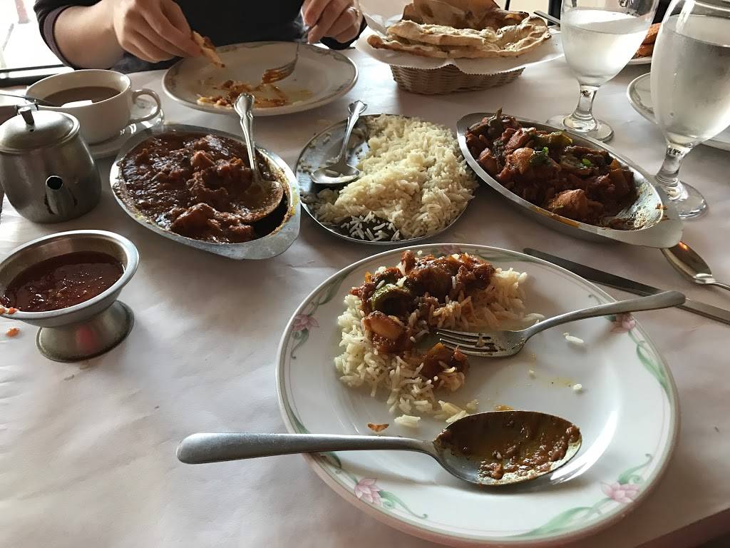 Indias Oven Cuisine of India | restaurant | 2625 N Illinois St, Swansea, IL 62226, USA | 6182775555 OR +1 618-277-5555