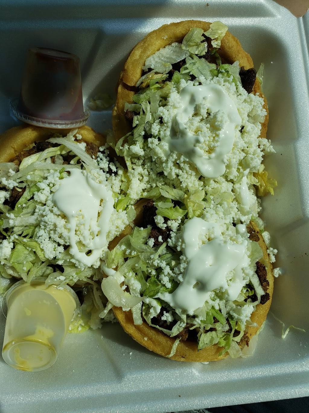 Los Valedores Taco Truck | restaurant | 301 Oxmoor Rd, Birmingham, AL 35209, USA | 2054606517 OR +1 205-460-6517