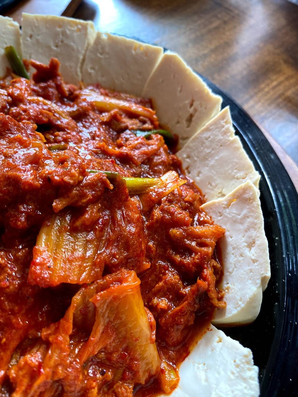 Crescent Pocha | restaurant | 38-40 Crescent St, Queens, NY 11101, USA | 7183922509 OR +1 718-392-2509