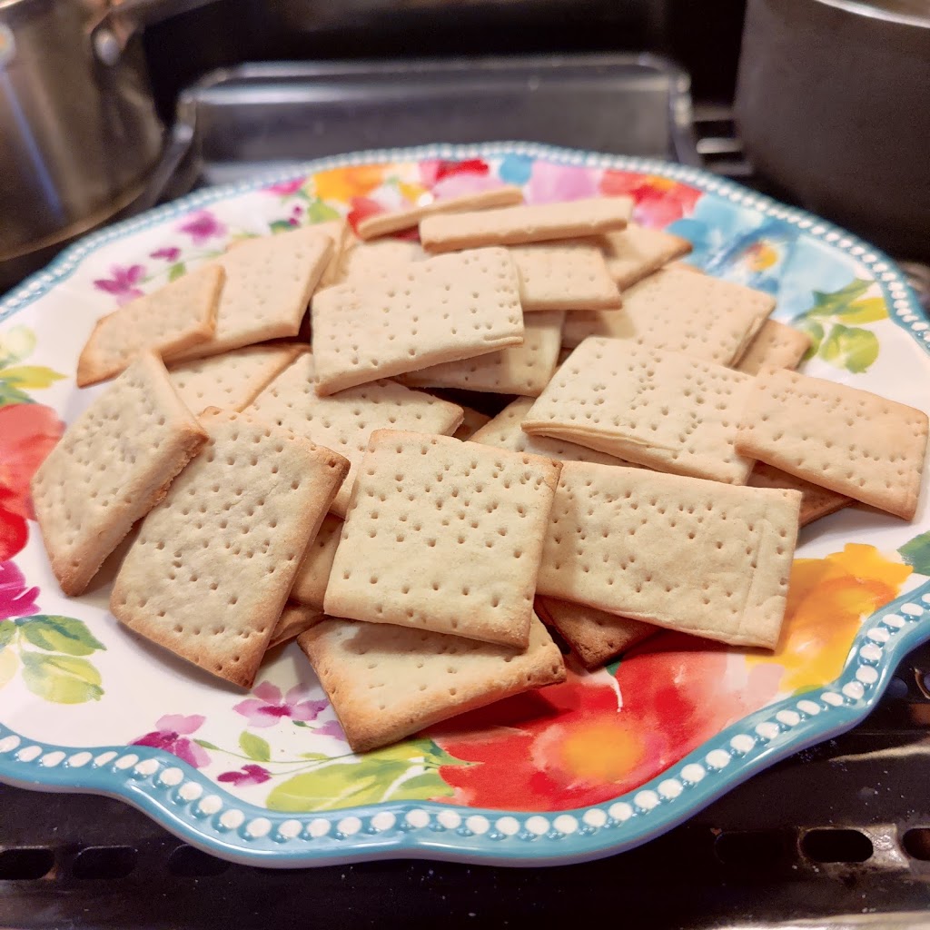 Talk Of The Town Chinese Restaurant | restaurant | 879 Canton Rd, Akron, OH 44312, USA | 3307847167 OR +1 330-784-7167