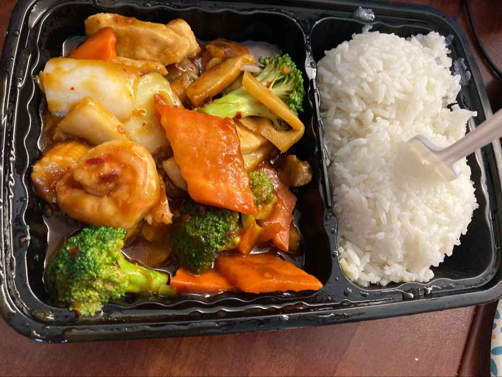 Aprils Chinese Restaurant | restaurant | 2030 S Alamo St, San Antonio, TX 78204, USA | 2102237335 OR +1 210-223-7335