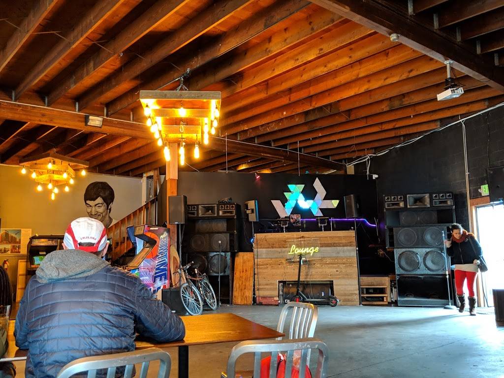 7th West | restaurant | 1255 7th St, Oakland, CA 94607, USA | 4152906501 OR +1 415-290-6501