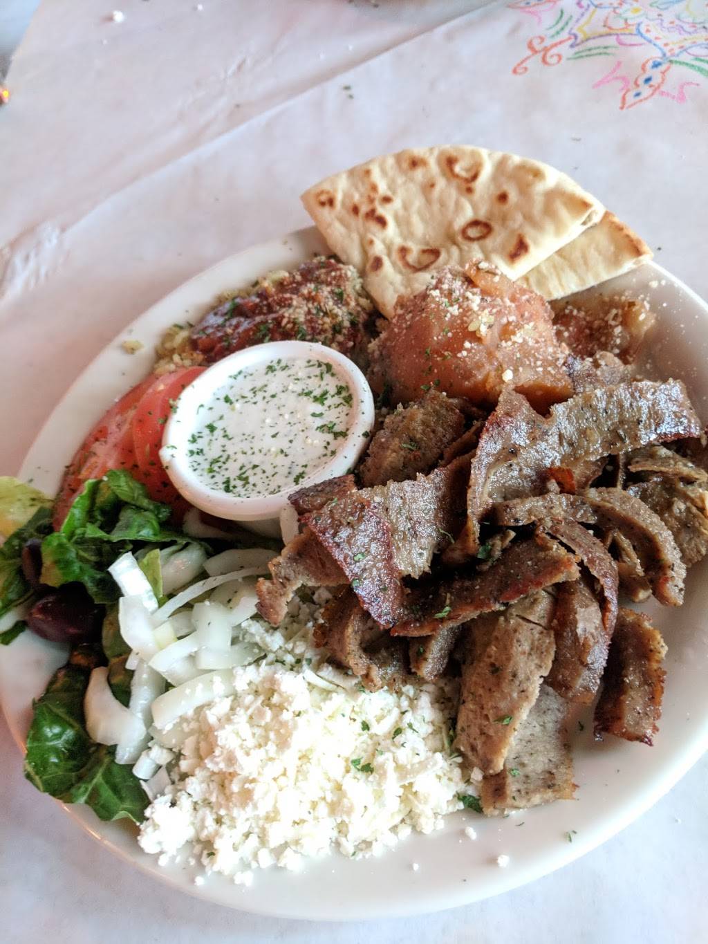 Giorgios Greek Cafe | restaurant | 328 S Meridian, Puyallup, WA 98371, USA | 2532002333 OR +1 253-200-2333