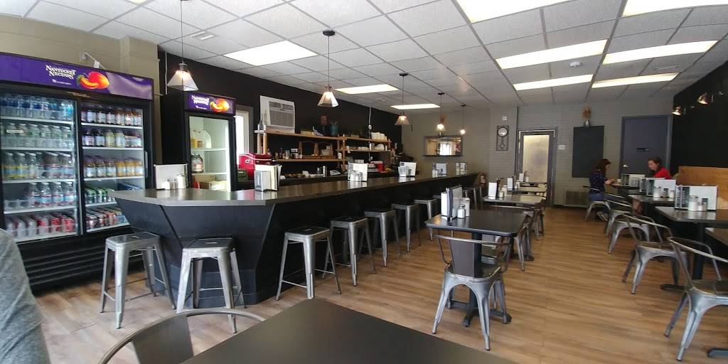 Salt & Pepper | restaurant | 268 Lincoln St, Worcester, MA 01605, USA | 5087551113 OR +1 508-755-1113