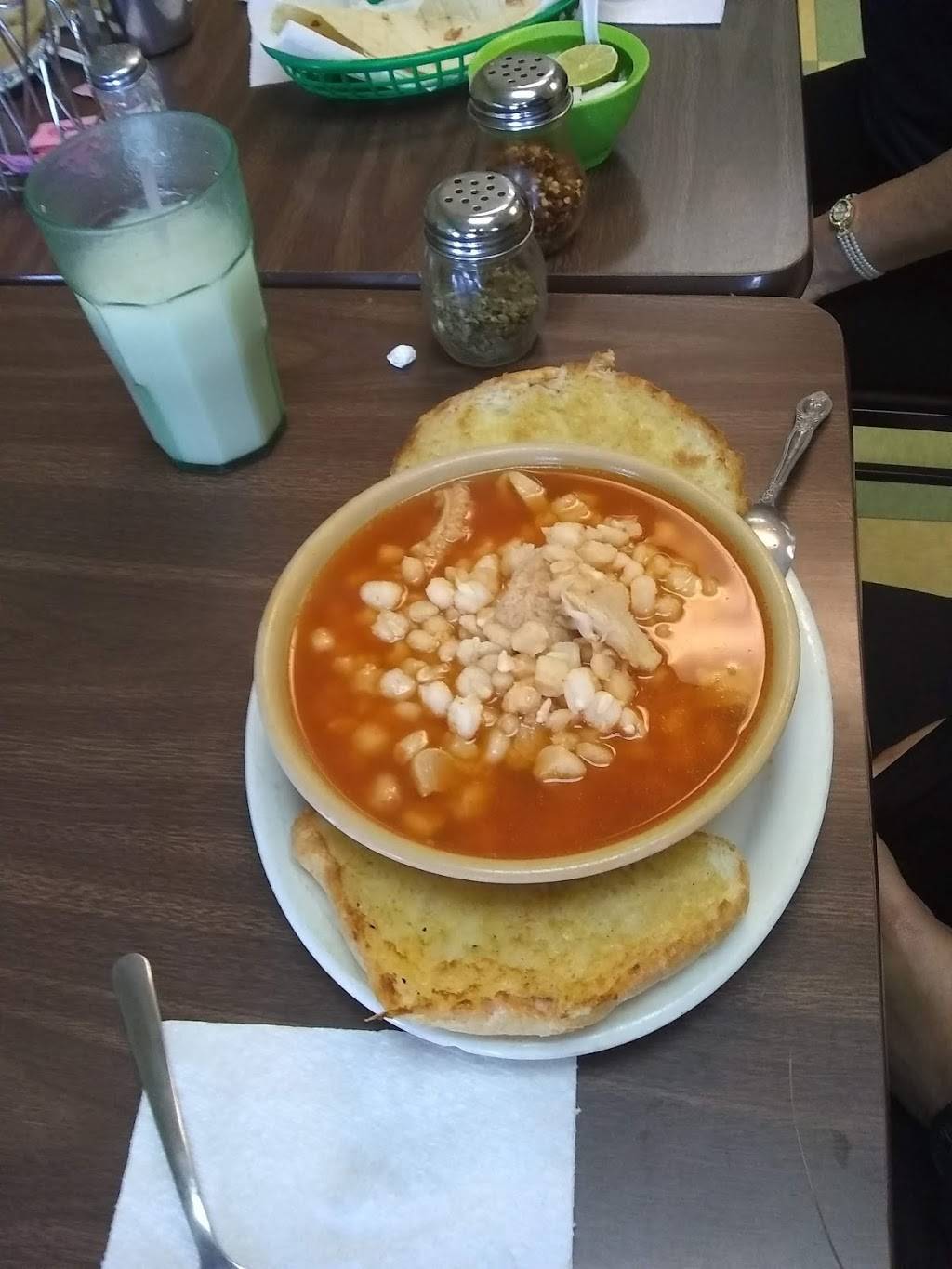 Jorges Tamales | restaurant | 112 Horizon Blvd e, El Paso, TX 79927, USA | 9158597414 OR +1 915-859-7414