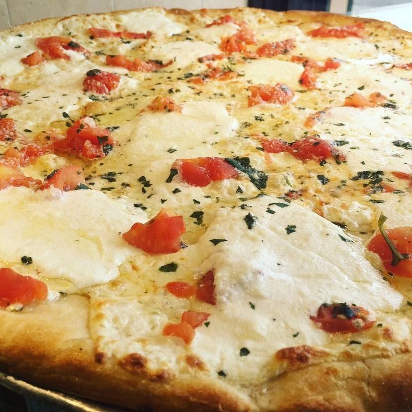 Flamin Pizza & Subs | restaurant | 1100 W Patrick St, Frederick, MD 21703, USA | 2408157126 OR +1 240-815-7126