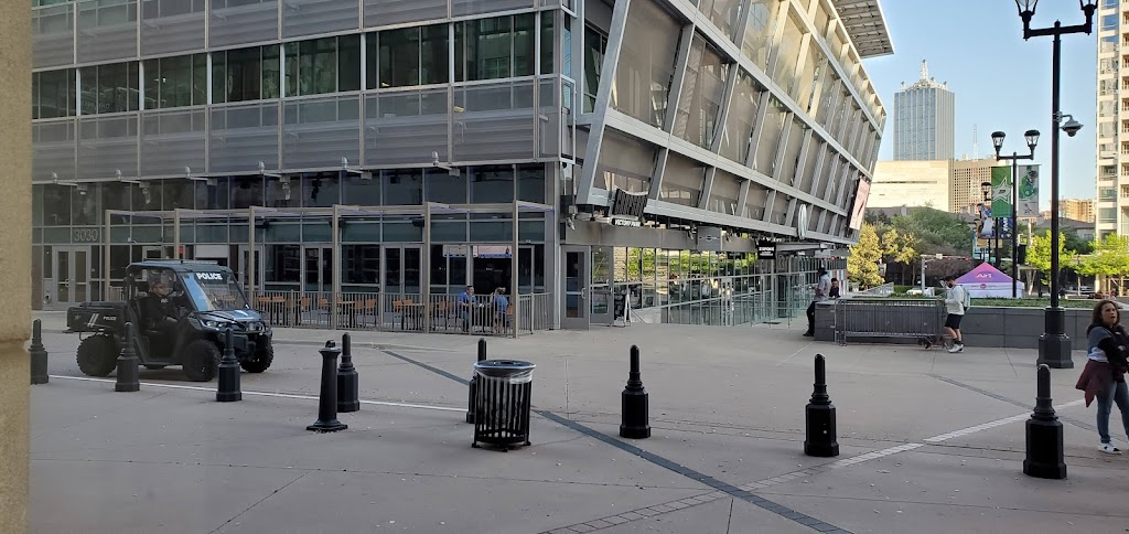 Chop Shop Victory Park | restaurant | 3030 Nowitzki Way, Dallas, TX 75219, USA | 9727070181 OR +1 972-707-0181