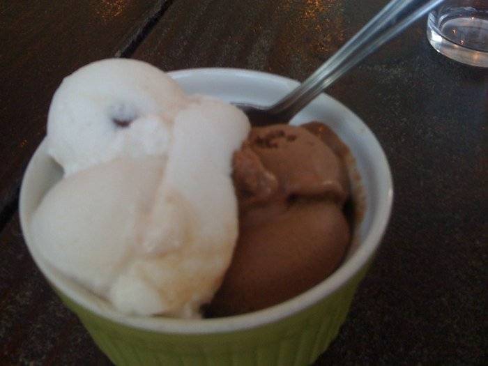 KindKreme Echo Park | restaurant | 1700 Sunset Blvd, Los Angeles, CA 90026, USA | 2139891718 OR +1 213-989-1718