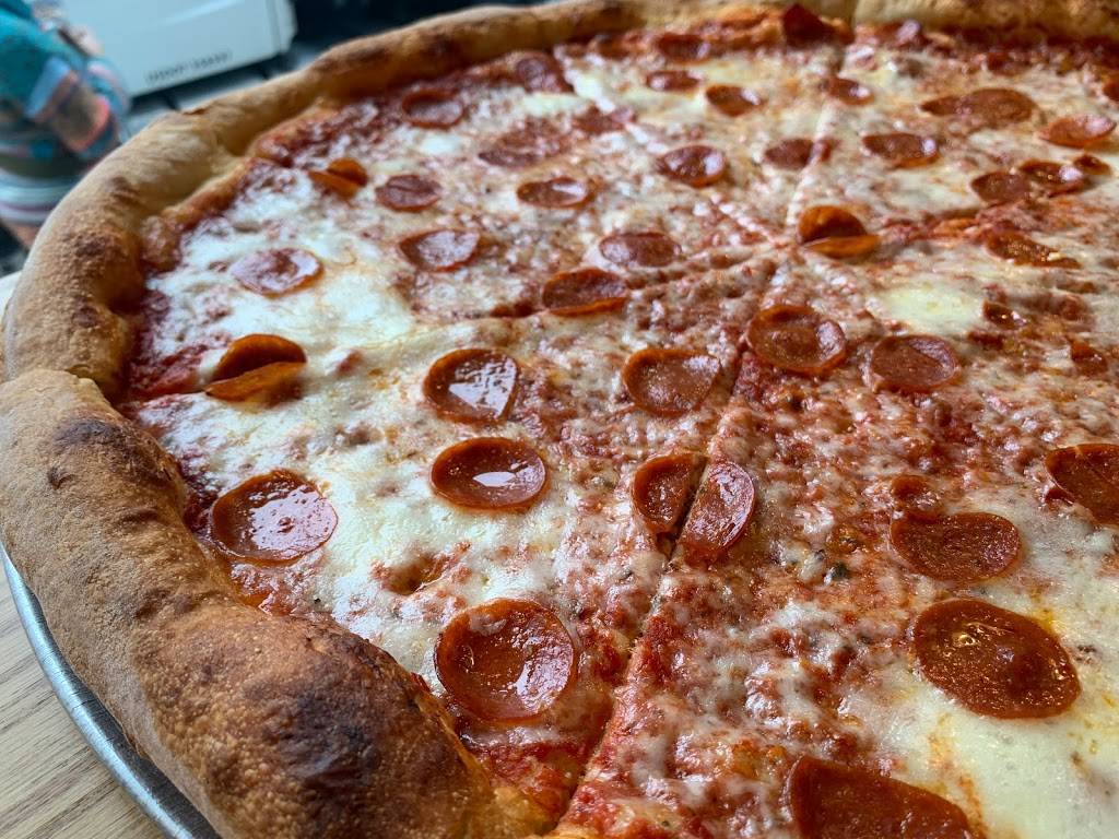 WOOD STREET PIZZA | restaurant | 325 N 12th St, Philadelphia, PA 19107, USA | 2155153382 OR +1 215-515-3382