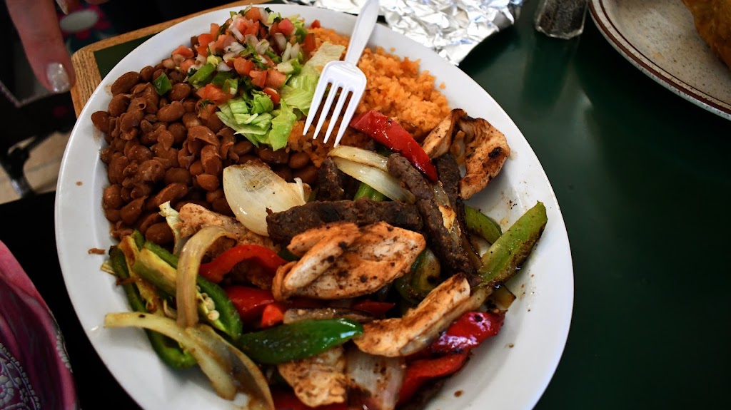 Redwood Drive-In | restaurant | 13980 CA-128, Boonville, CA 95415, USA | 7078953441 OR +1 707-895-3441