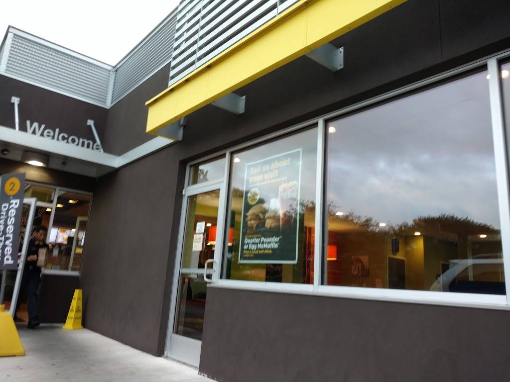 McDonalds | cafe | 608 US-79, Hutto, TX 78634, USA | 5128461058 OR +1 512-846-1058