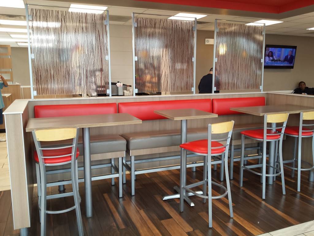 Burger King | restaurant | 108 N Larkin Ave, Joliet, IL 60435, USA | 8157257928 OR +1 815-725-7928