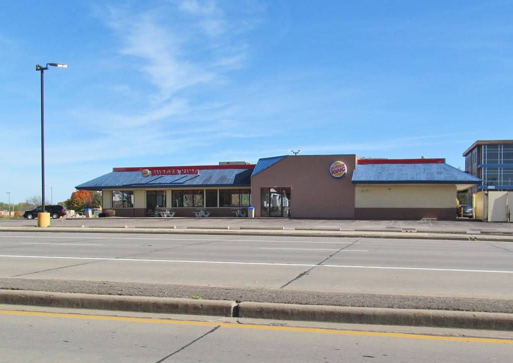 Burger King | restaurant | 1015 North Central, Marshfield, WI 54449, USA | 7153844960 OR +1 715-384-4960