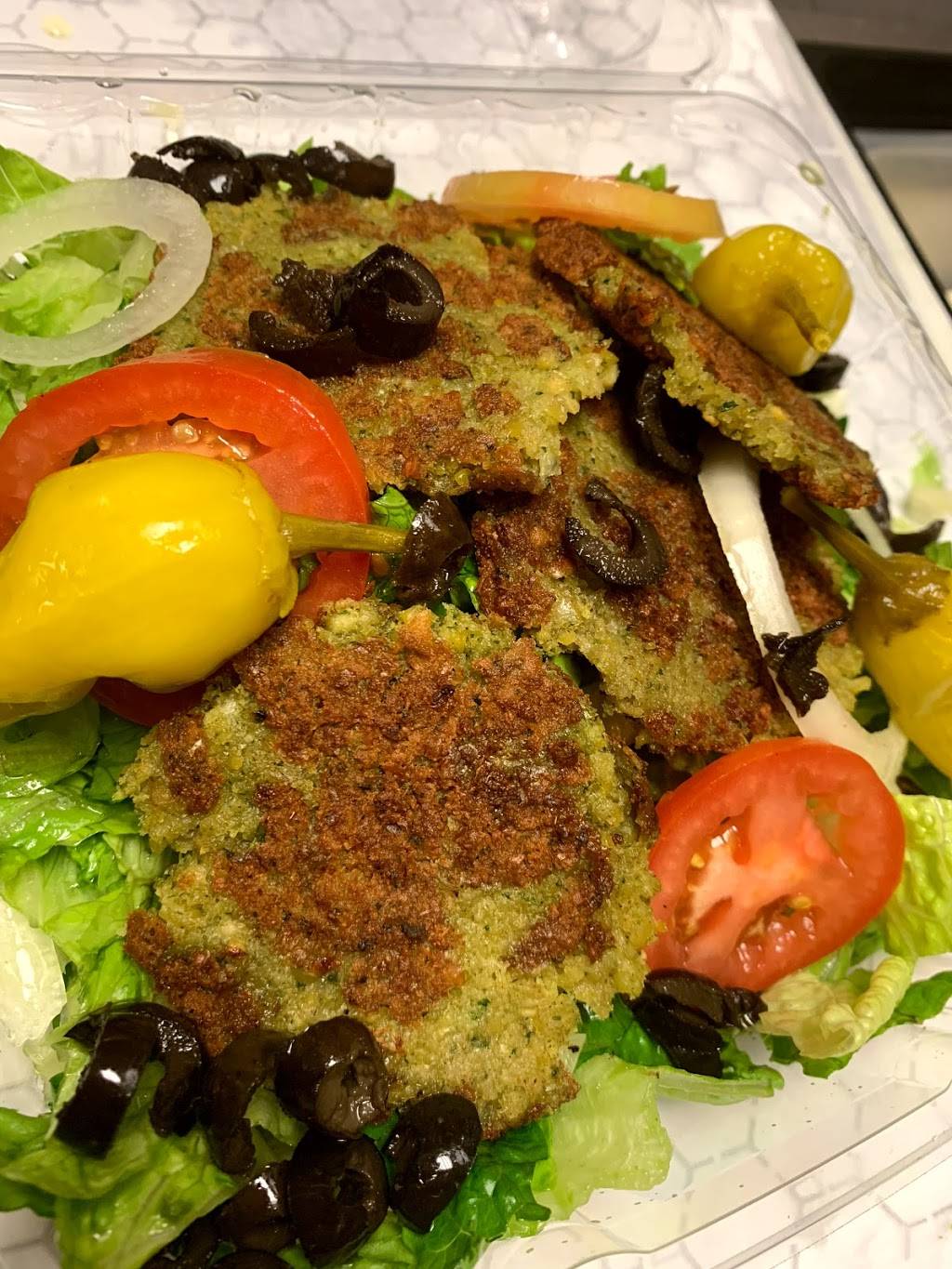 Crown Fried Chicken | restaurant | 205 Broadway #2, Lawrence, MA 01840, USA | 9786823785 OR +1 978-682-3785