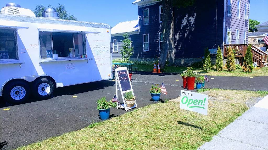 Pizoli Giardino | restaurant | 220 Water St, Dexter, NY 13634, USA | 3154082183 OR +1 315-408-2183