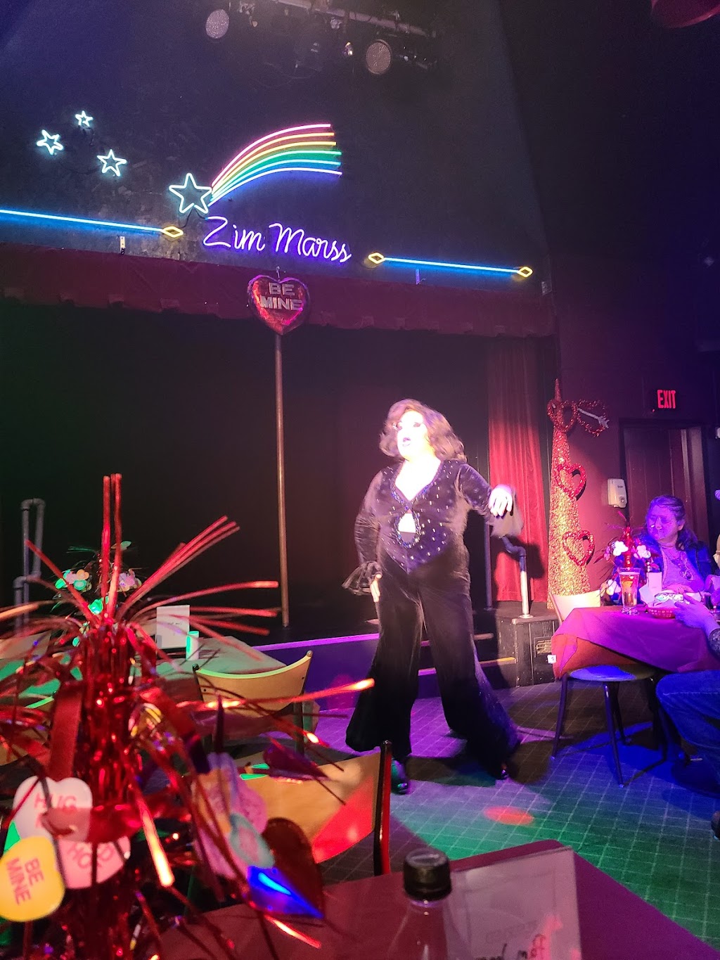 Zimmarss Showbar | restaurant | 1500 Locust St, Terre Haute, IN 47807, USA | 8122323026 OR +1 812-232-3026