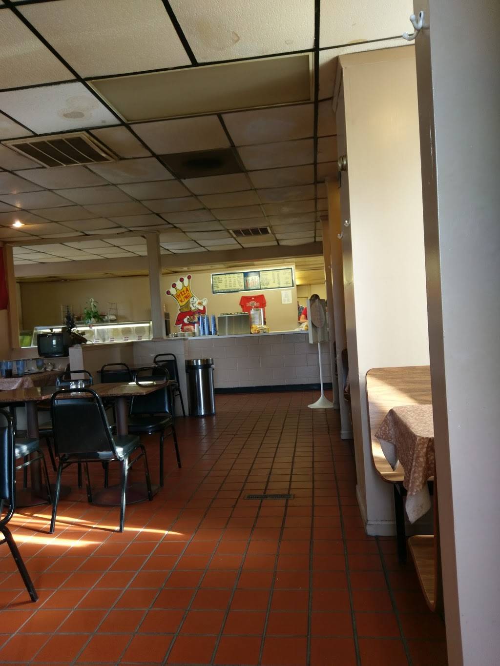 Pizza King | meal delivery | 417 W Main St, Gas City, IN 46933, USA | 7656747494 OR +1 765-674-7494