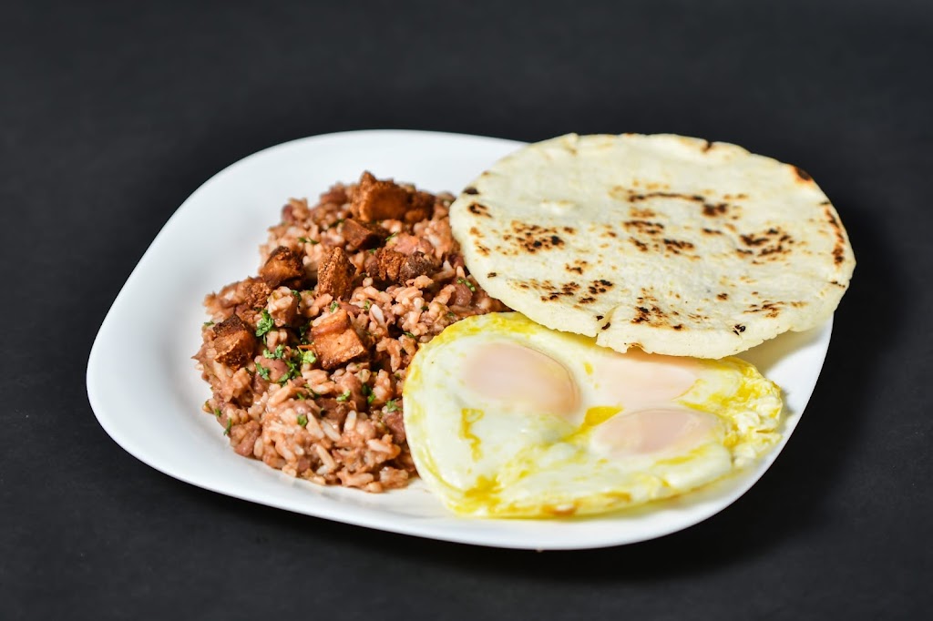 Santa Barbara Grocery Comida & Cerveza To Go | restaurant | 79 Slocum Ave, Englewood, NJ 07631, USA | 2018715855 OR +1 201-871-5855