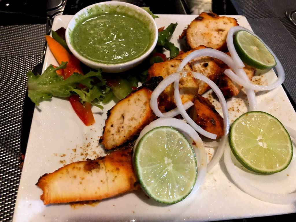 Desi Exotic Nation (DEN) | restaurant | 816 W Pioneer Pkwy, Peoria, IL 61615, USA | 3096431419 OR +1 309-643-1419