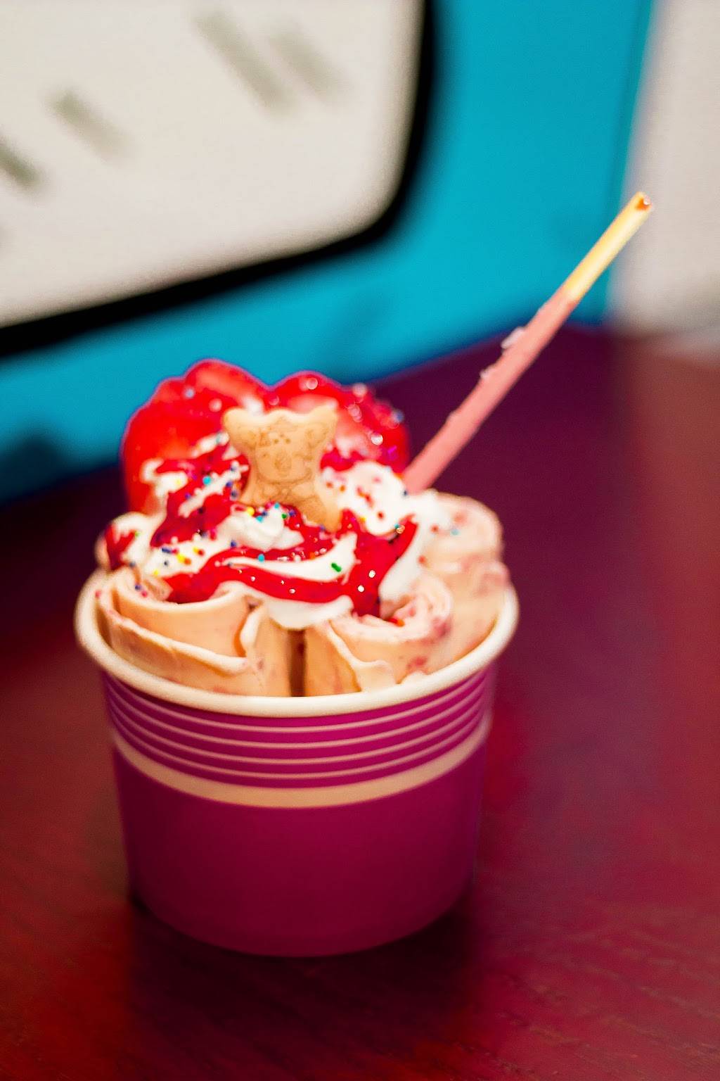 Lucky Bernies Fox Lake | restaurant | 1 Nippersink Blvd, Fox Lake, IL 60020, USA | 8476295600 OR +1 847-629-5600