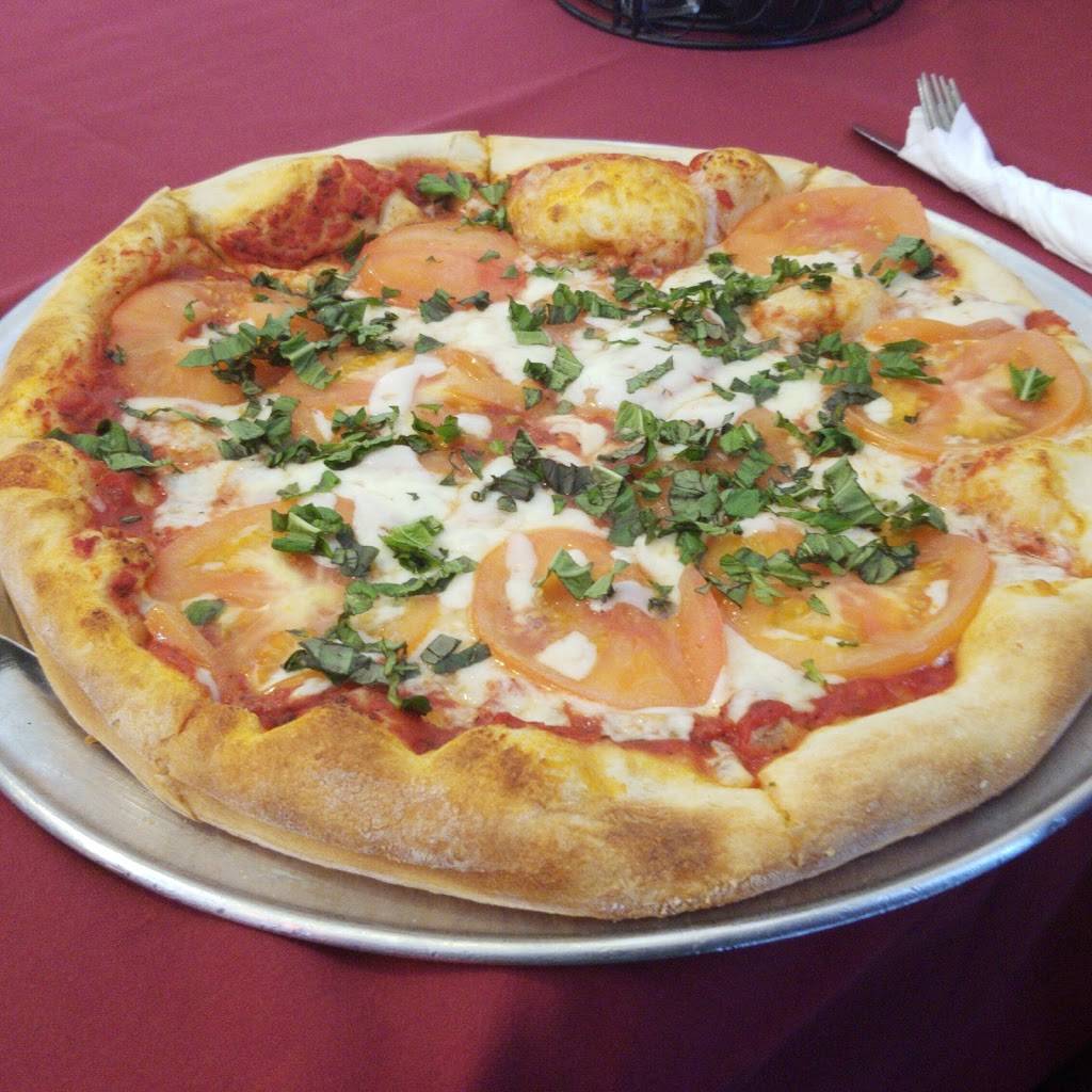 Sals Pizza & Restaurant | restaurant | 2525 Wycliff Ave, Dallas, TX 75219, USA | 2145221828 OR +1 214-522-1828