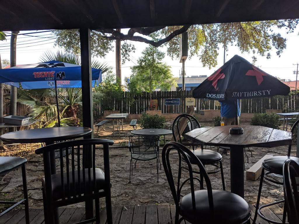 Oak Hills Tavern. | restaurant | 7920 Fredericksburg Rd, San Antonio, TX 78229, USA | 2106148855 OR +1 210-614-8855