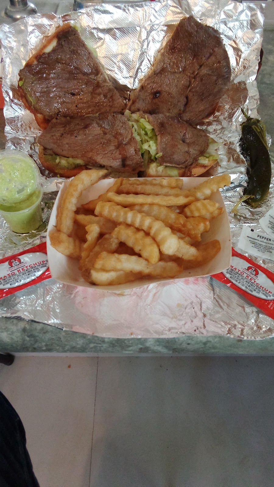 Chuco Tortas | restaurant | 12798 Edgemere Blvd Space B, El Paso, TX 79938, USA | 9157458288 OR +1 915-745-8288