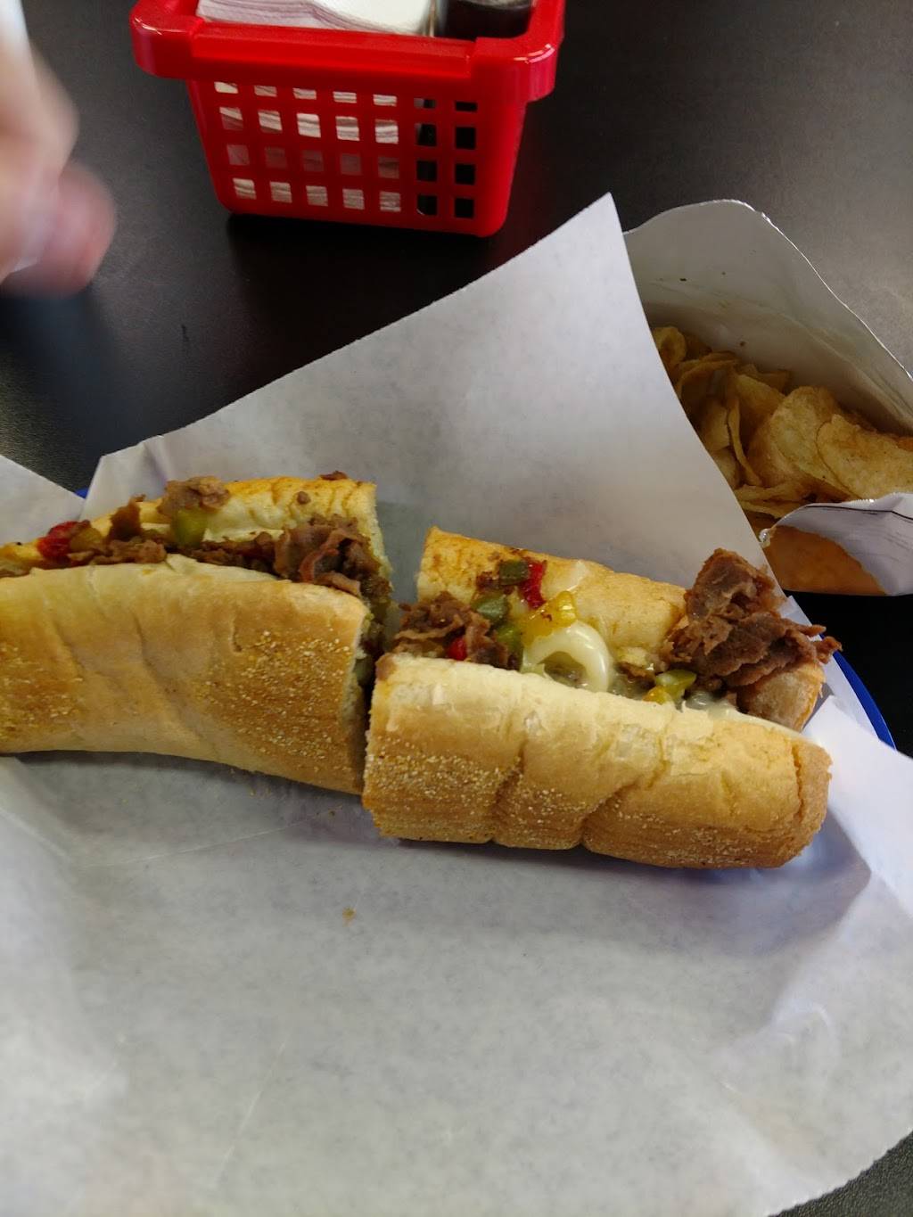 Mad Philly Sandwich Shop | restaurant | 5959 Shallowford Rd #201, Chattanooga, TN 37421, USA | 4235319449 OR +1 423-531-9449